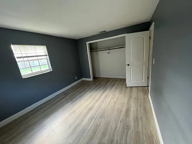 2831 NE Savannah Rd — Photo 5