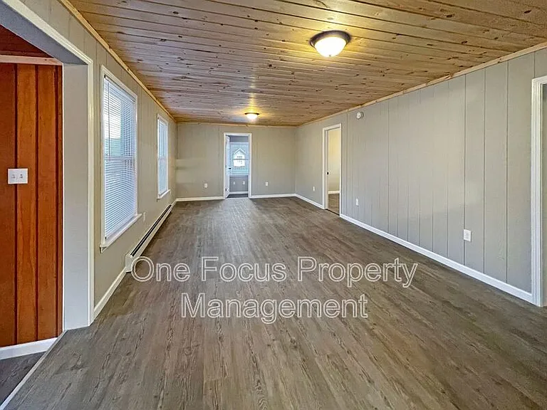 51 Pearl St — Photo 3