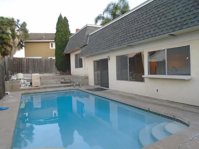 6321 Benhurst Ct — Photo 20