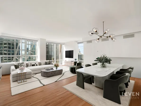 15 West 53rd Street image 2 of 20