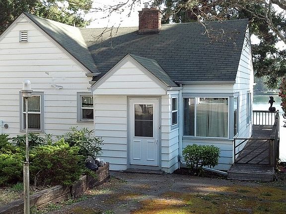 3rd image of 1450 Madrona Point Dr