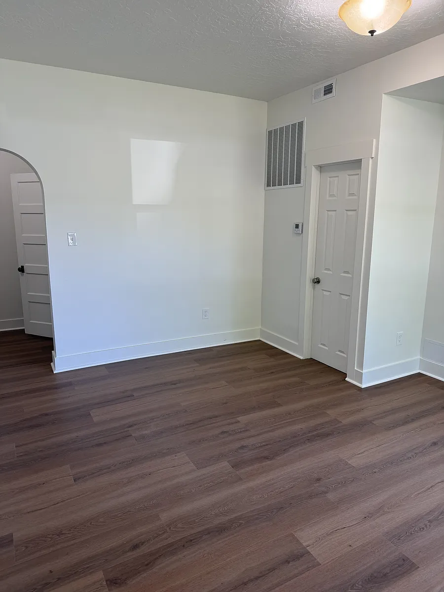 Building Photo - 215 S 400 W #A