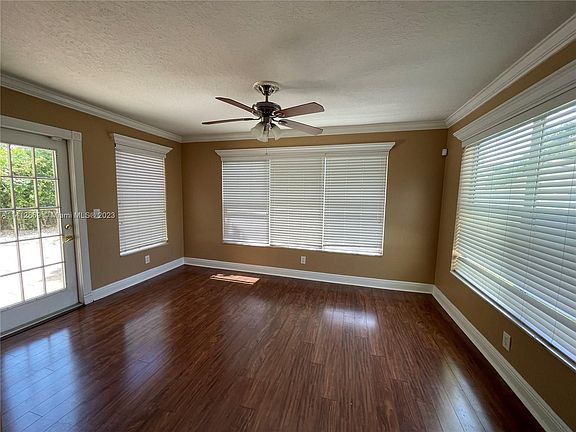 5th image of 621 Eagle Dr