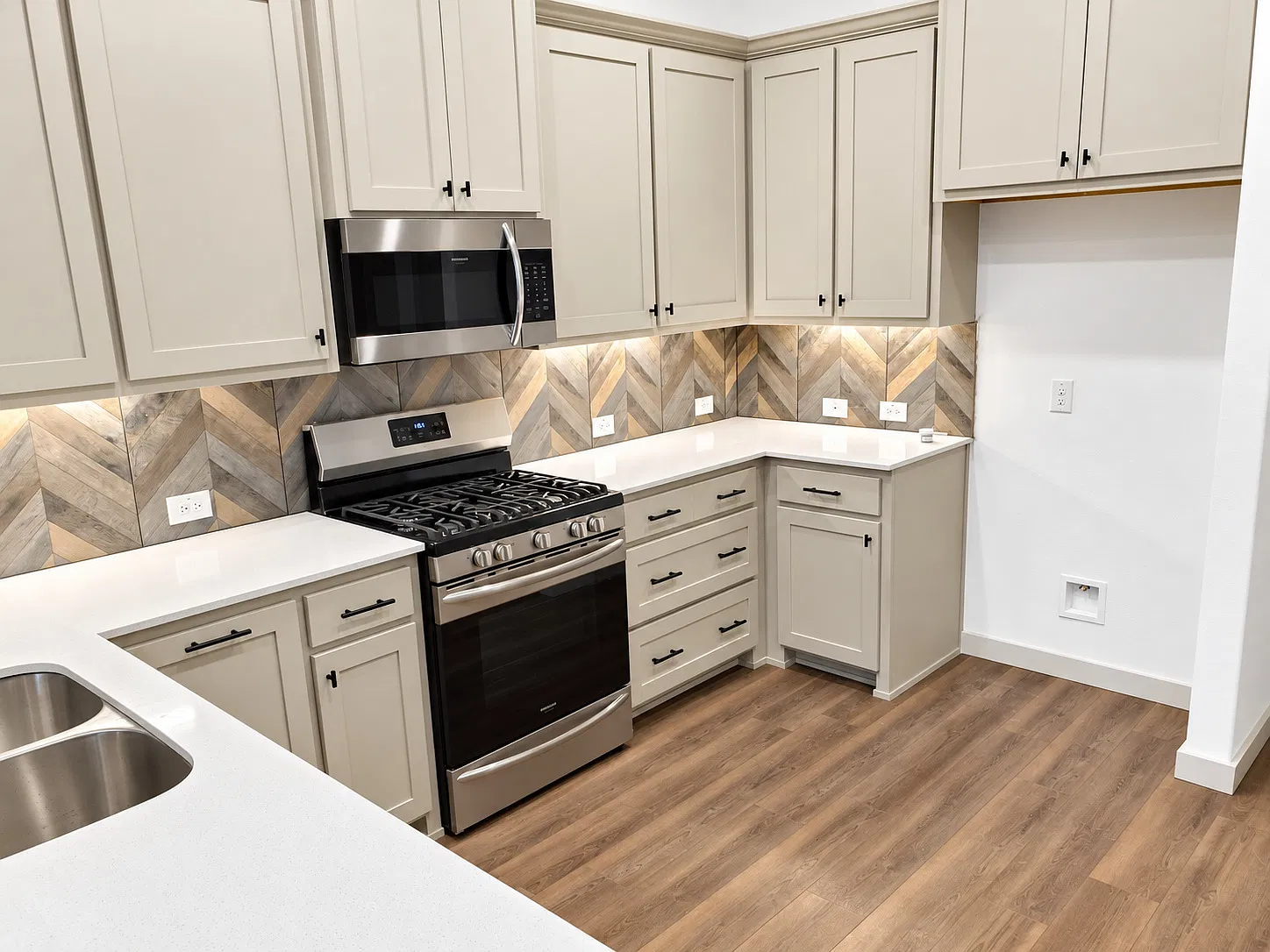 2 bed, 1514 sqft, $2,349 — Photo 3