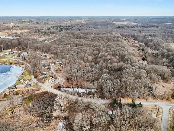 3rd image of Jones Rd