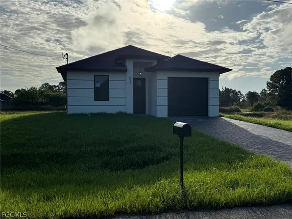 537 Hawthorne Ave S, Lehigh Acres, FL 33974