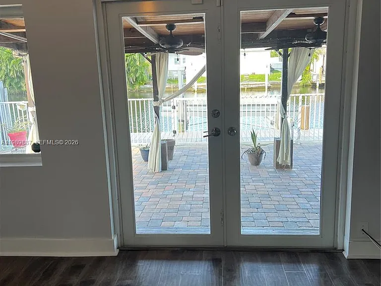 2713 Sherman St — Photo 12