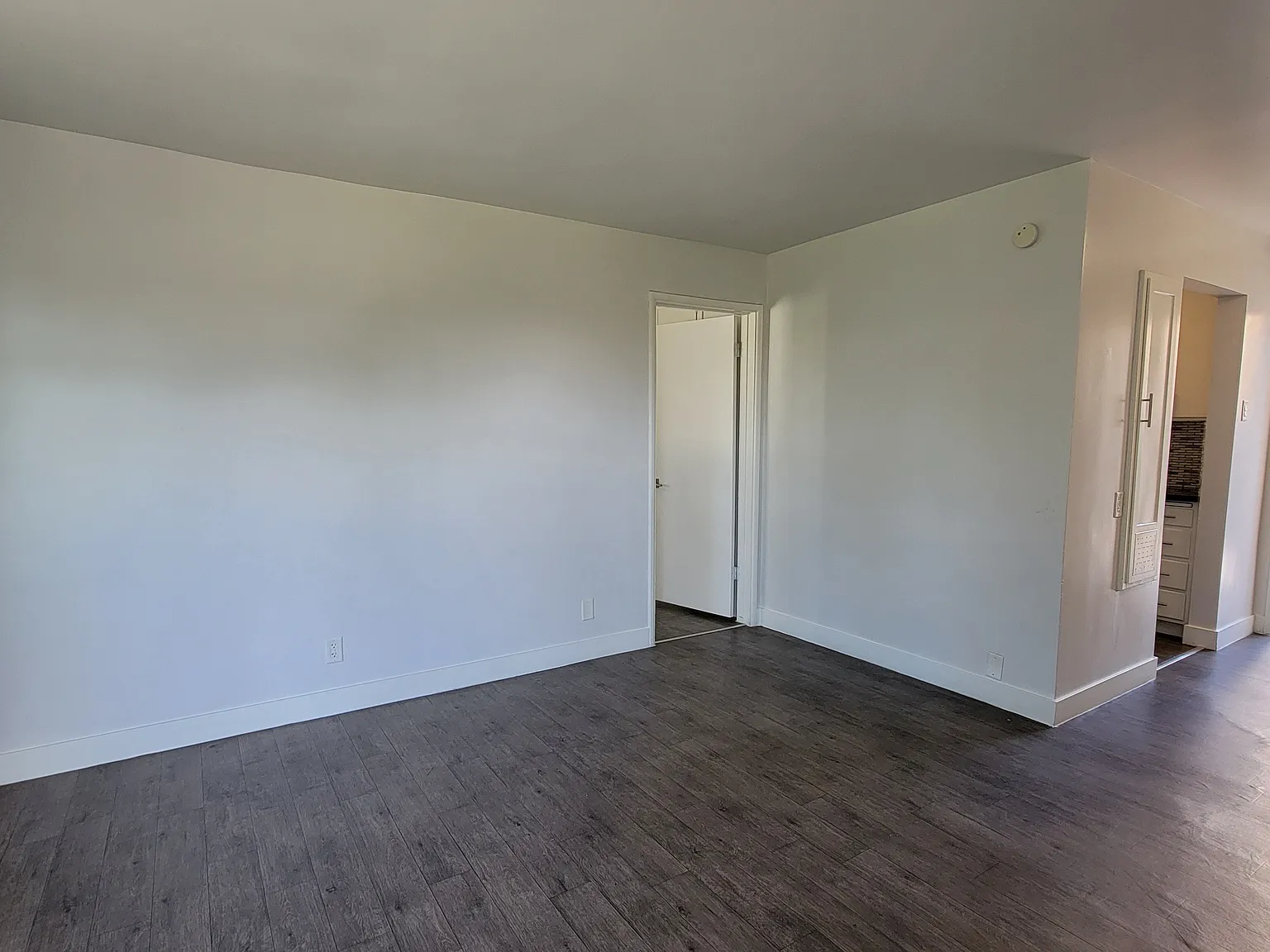 1 bed, 575 sqft, $995 — Photo 4
