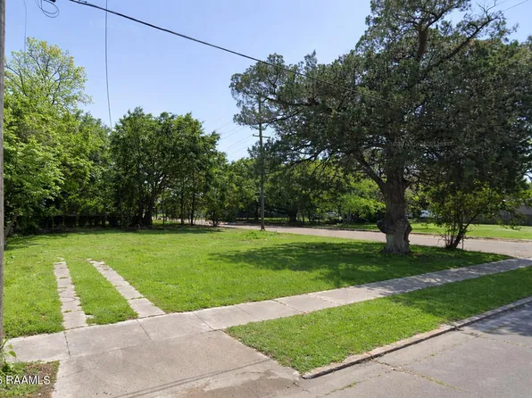 200 N Chestnut St, New Iberia, LA 70560