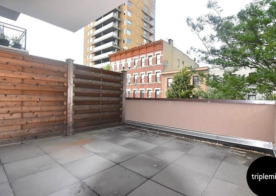2nd image of 154 N 7th St #2I