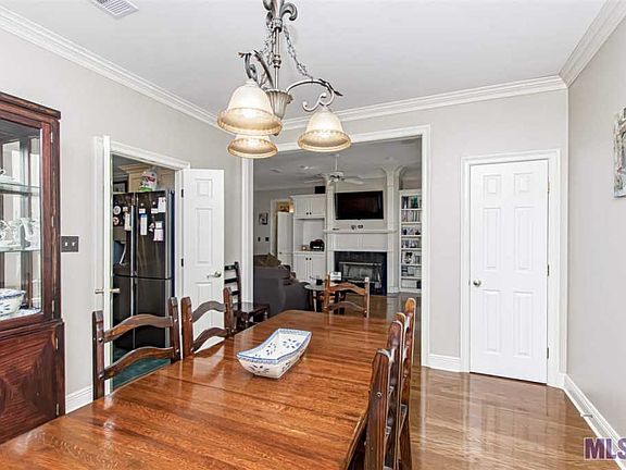 3rd image of 5433 Sophie Anne Dr