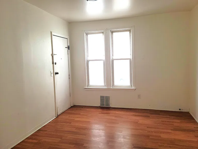 54 Smith St #1 — Photo 6