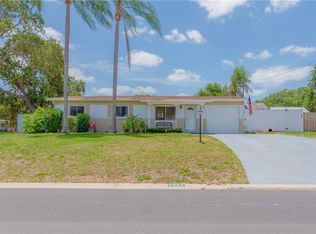 8994 112th Way, Seminole, FL 33772