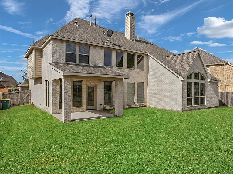 1995 Biscayne Lake Dr — Photo 28