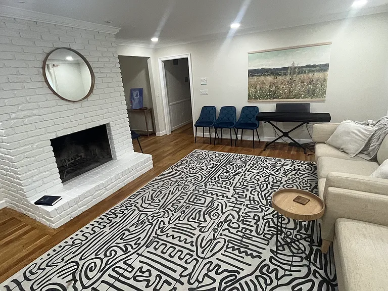 319 Mimosa Dr — Photo 6