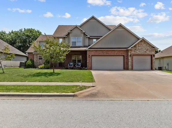 1372 N Vintage Avenue, Republic, MO 65738