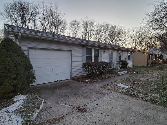 3rd image of 2535 W Park Dr