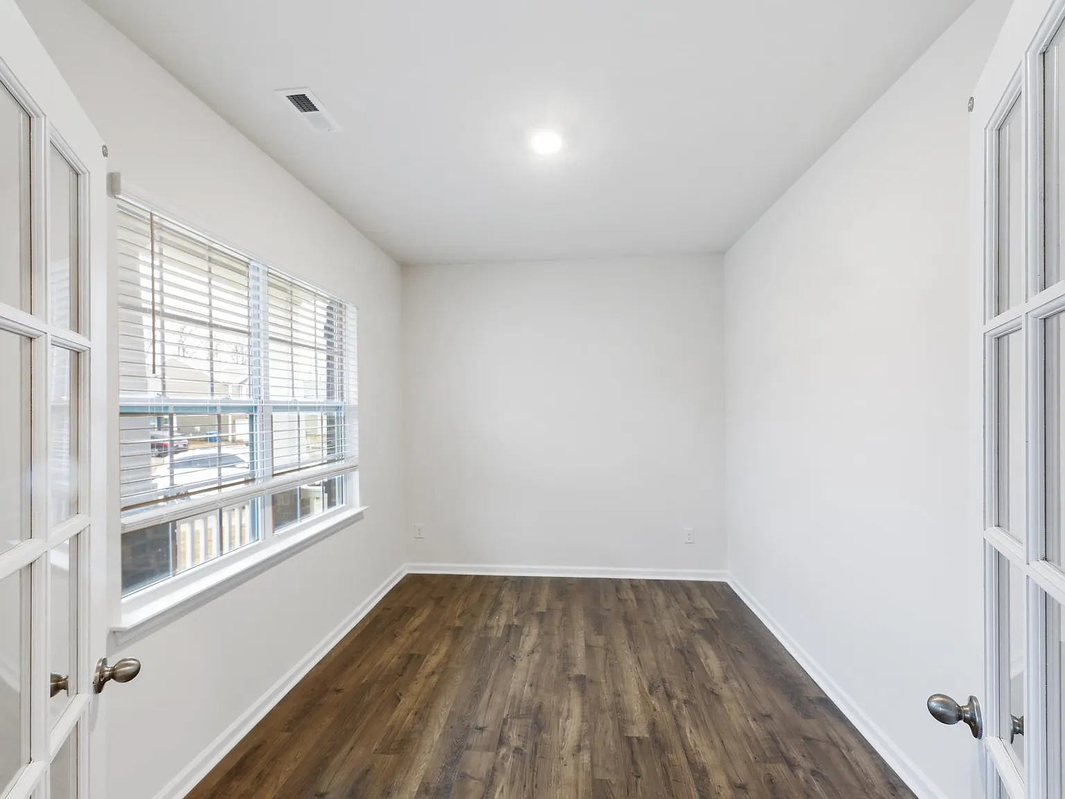 4 bed, 2820 sqft, $2,545 — Photo 4