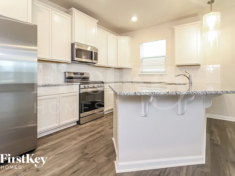 602 Goldburn Way — Photo 5