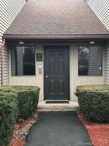 201 Twin Circle Dr UNIT 201, South Windsor, CT, 06074