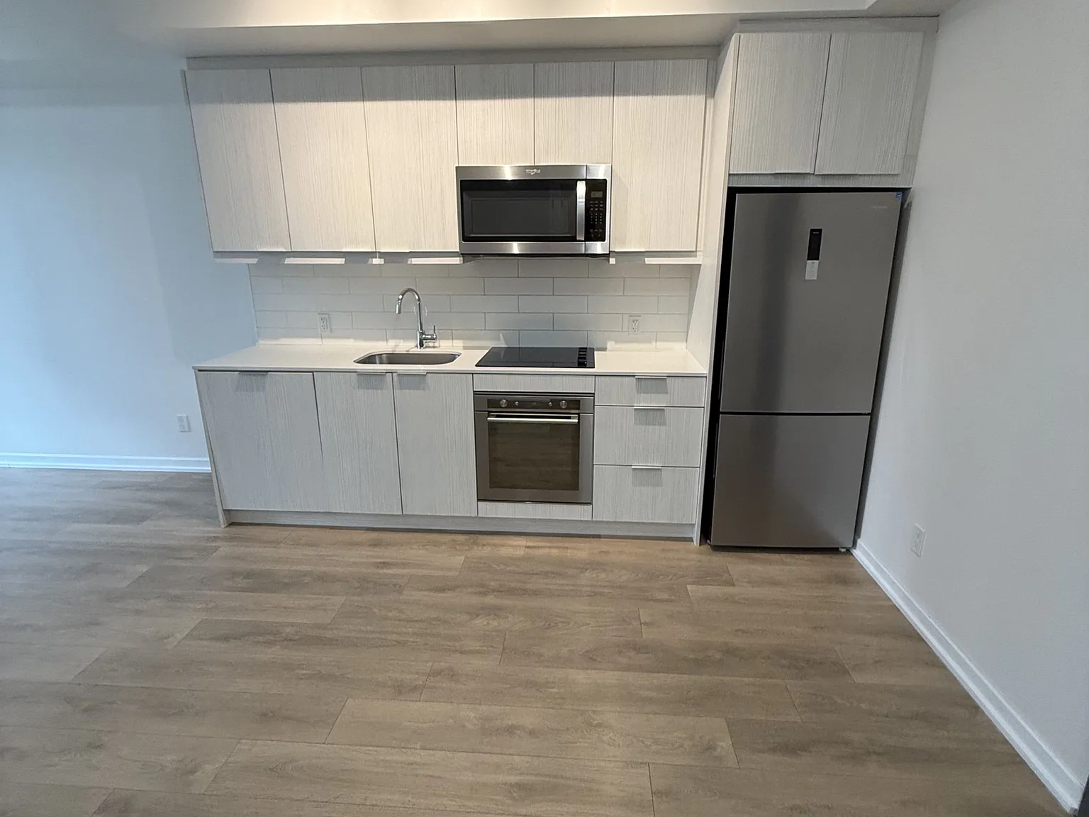 1 bed, $2,200 — Photo 4
