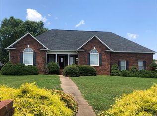 3735 Steve Ikerd Dr NE, Hickory, NC 28601