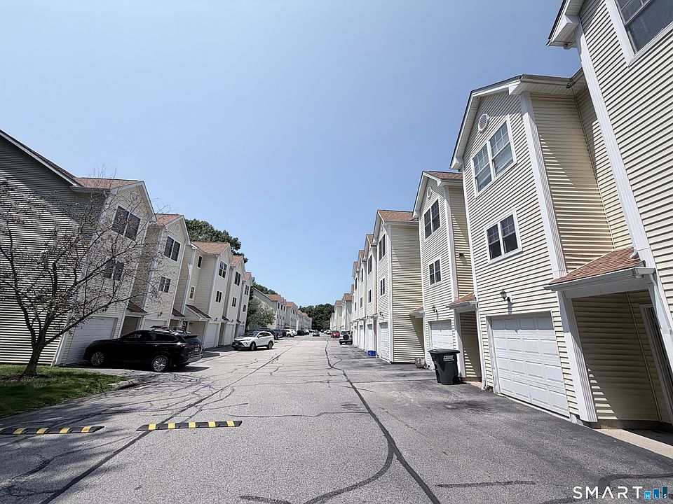 1st image of 527 West Thames Street #1
