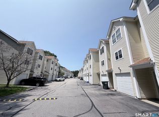 Uncas, Norwich, CT 06360