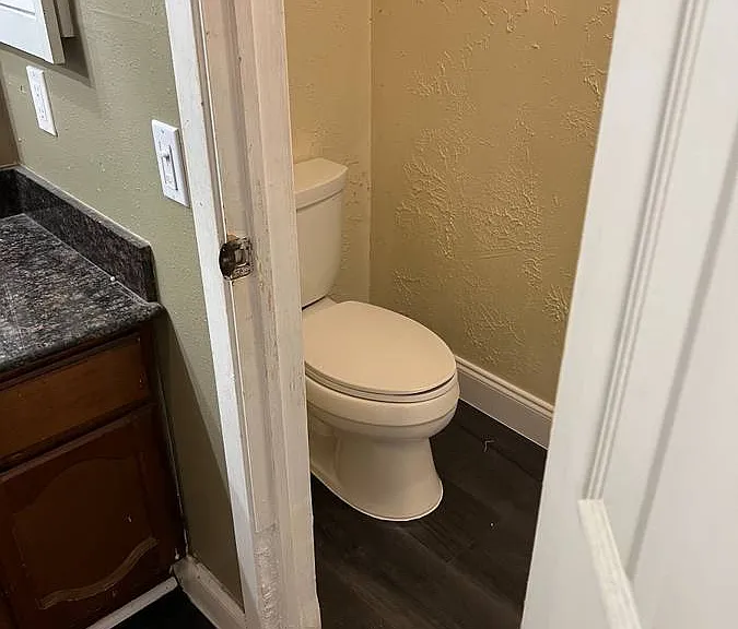 8306 Windy Creek Dr — Photo 17