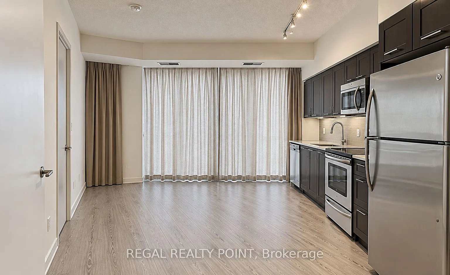 1 bed, $2,200 — Photo 2
