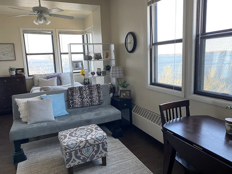 Mendota Lakeshore Apartments LLC — Photo 44