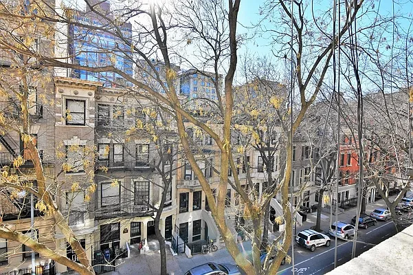 Rented by Balass Ralph, LREB | media 5