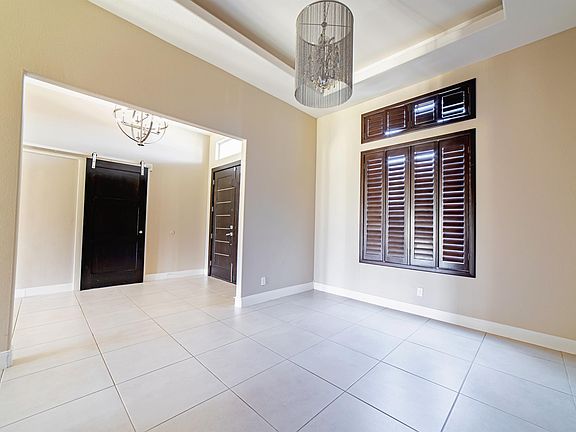 4th image of 2812 Hammett Dr