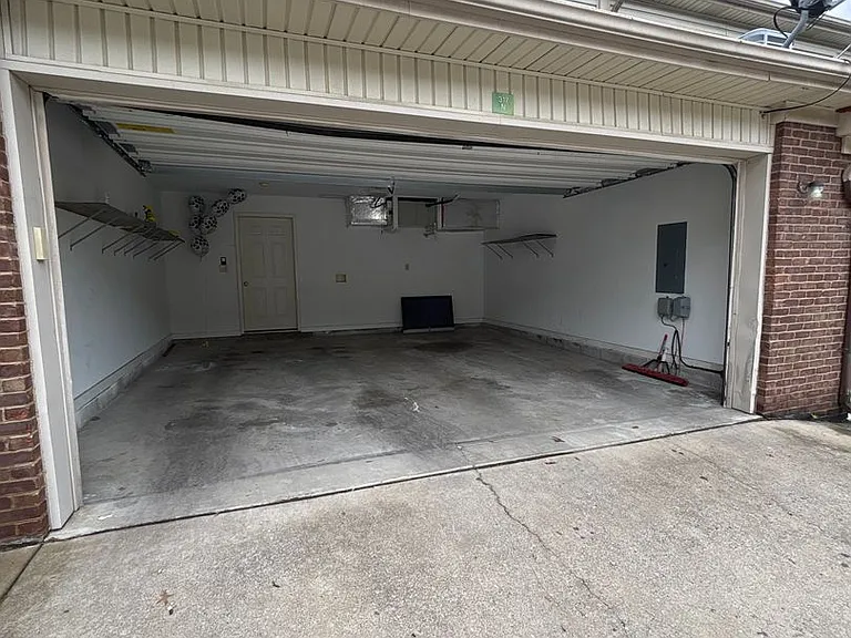 317 Bainbridge Dr #N — Photo 33