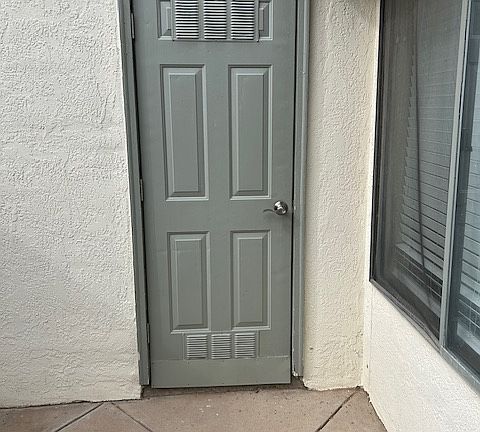 5th image of 3290 Venus St #D