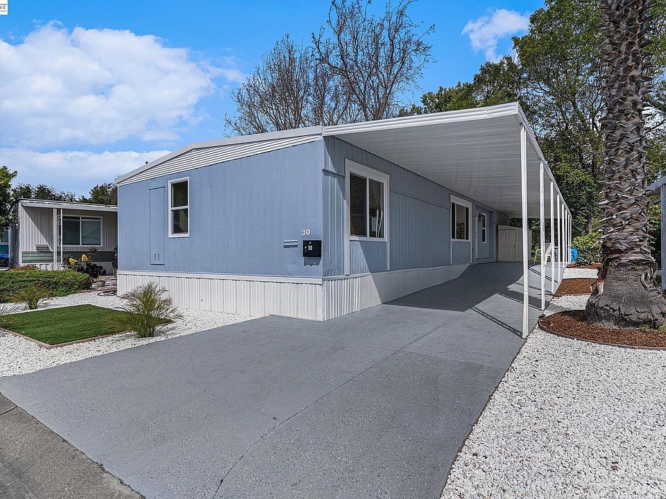 1st image of 30 Palm Dr Unit 30
