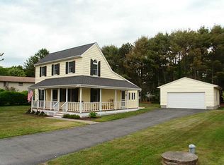 32 Hazen St, Charlestown, RI 02813