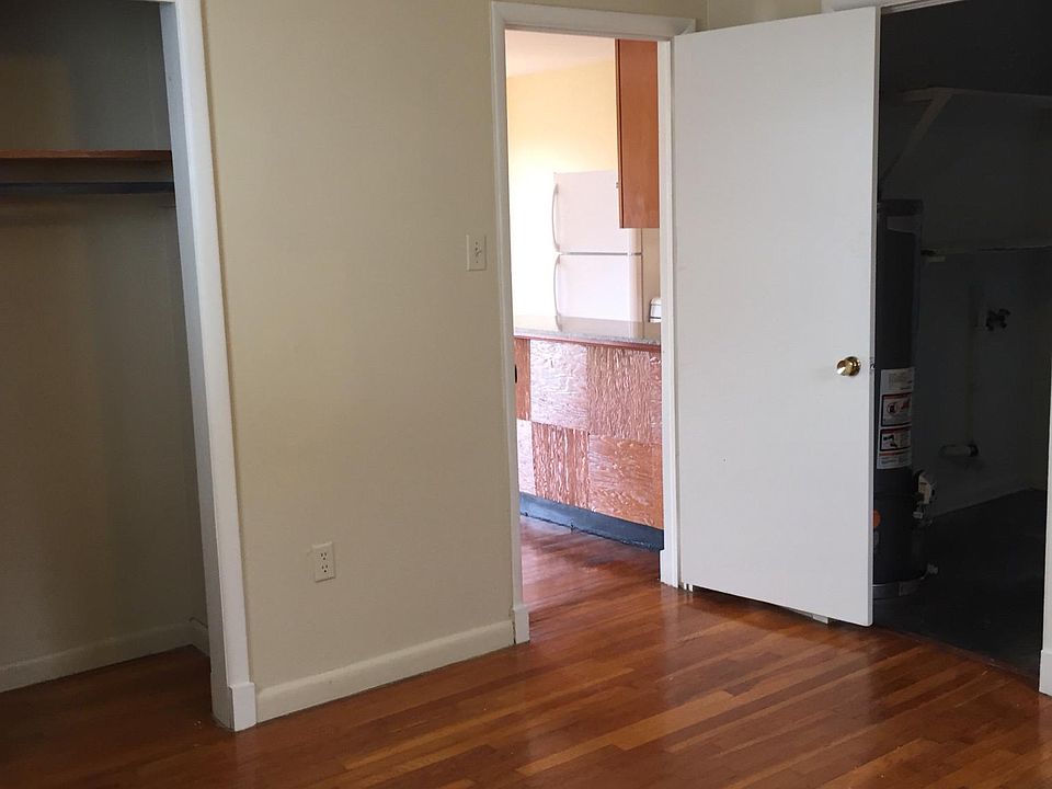 2nd image of 9253 4th St