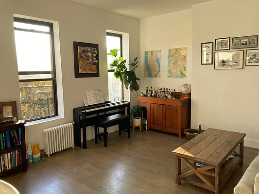 Rented by Parkway CRG Ltd. | media 19