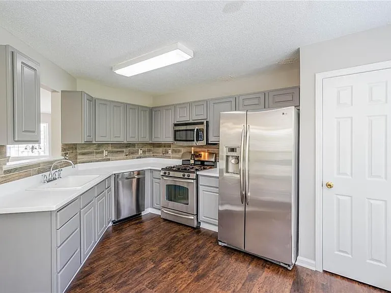 3272 Peach Ct NW — Photo 12