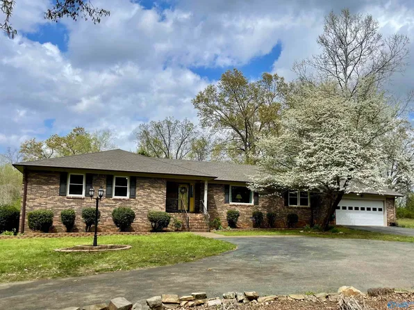 340 Dalton Dr, Huntsville, AL 35811