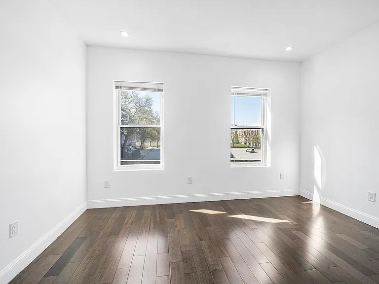 2319 N College Ave #B — Photo 7