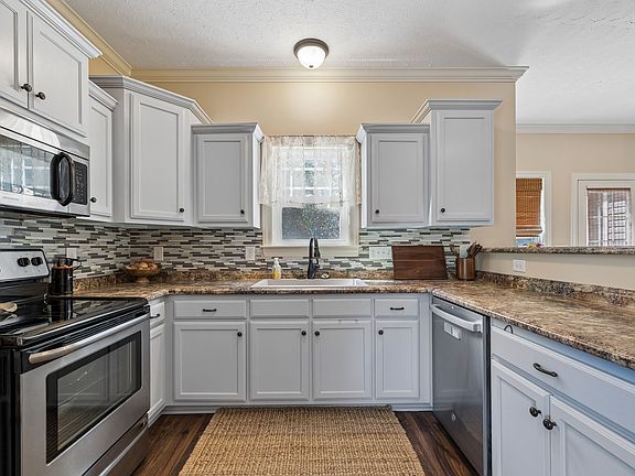 2nd image of 309 Drema Ct
