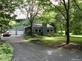 6 Gothic Ledge Lockport Town, Lockport, NY 14094