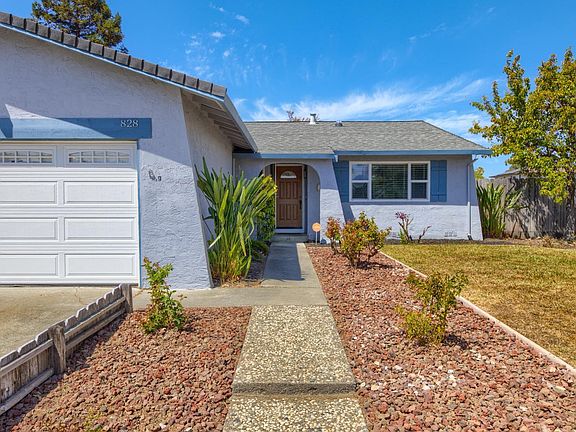 4th image of 828 Scoter Way