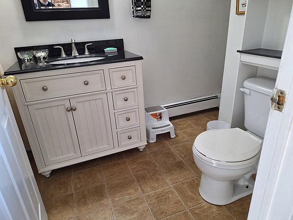 4th image of 4120 Hopedale Rd