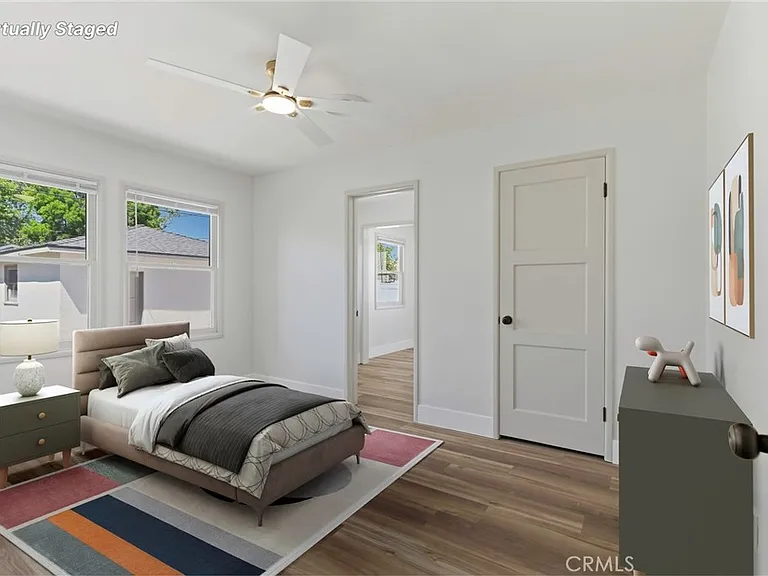 2715 Cedar St — Photo 15