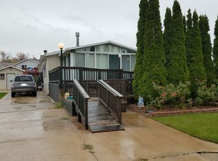 9914 Jane Ct, Northville, MI 48167
