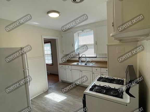 5th image of 10505 Morang Dr