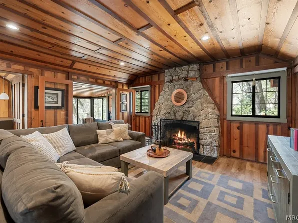 260 Nolan Trl, Fawnskin, CA 92333
